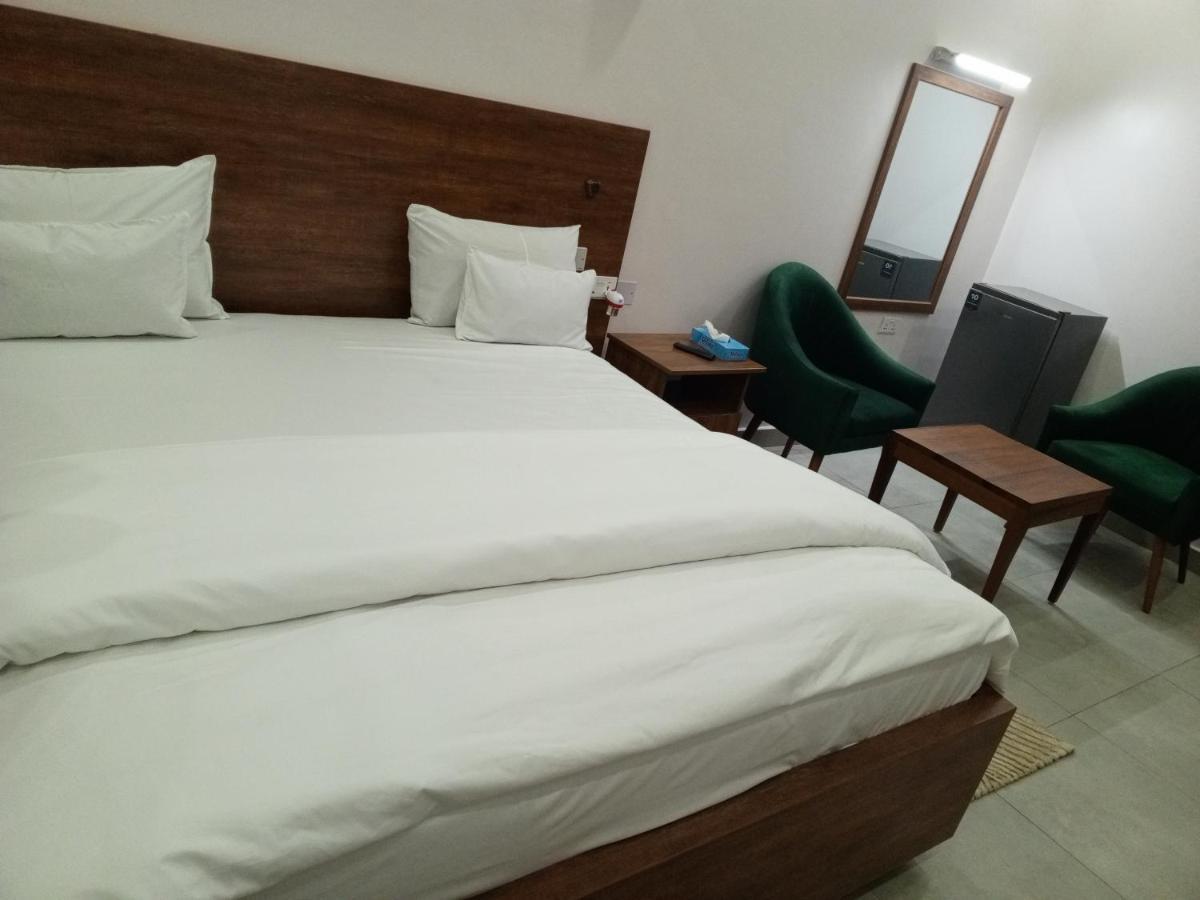 Ally Ngali Motel Kigali Exteriör bild